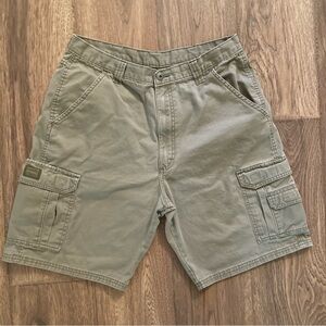 Wrangler Men’s 7 Pocket Khaki Cargo Shorts